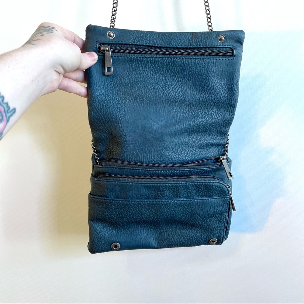 Chain Strap Purse - Picture 5 of 9